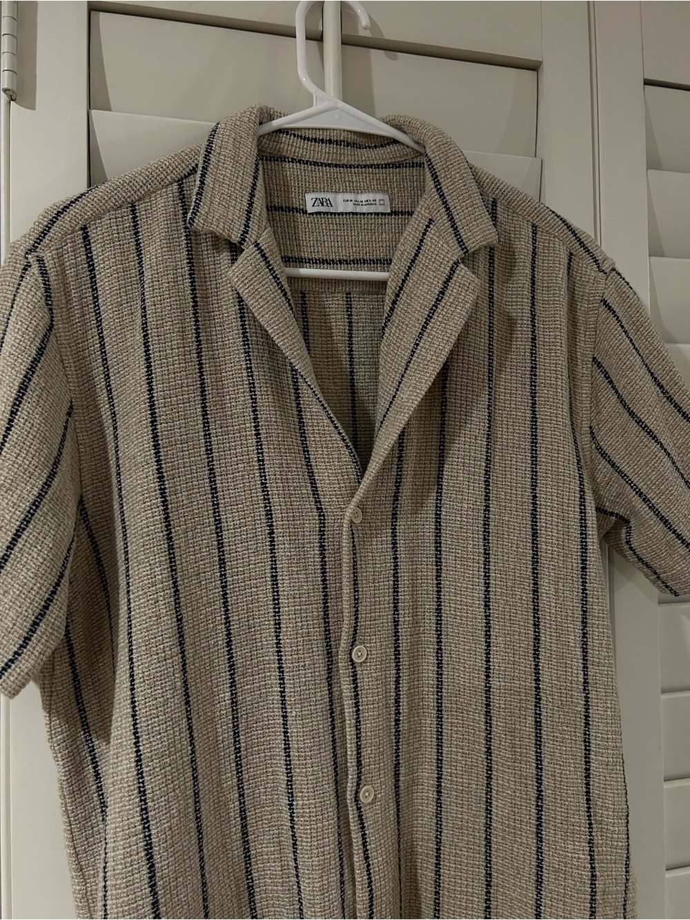 Zara Button Down - Picture 2 of 4